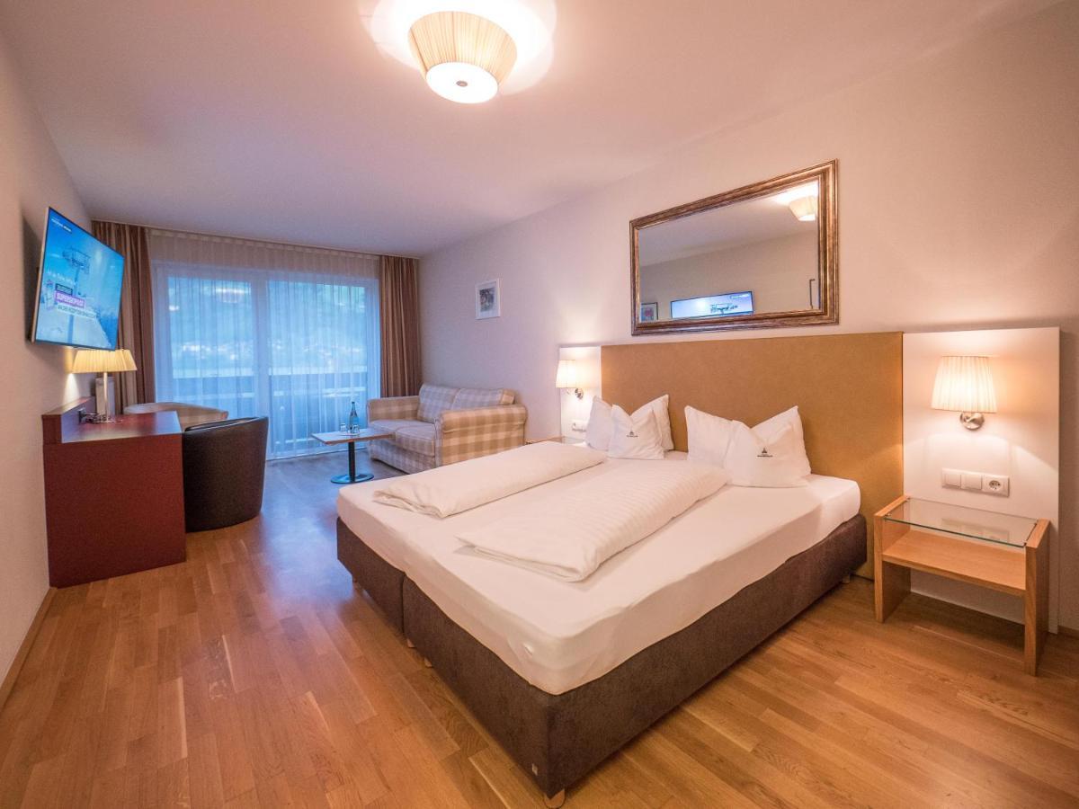 Malerhaus Hotel Fuegen
